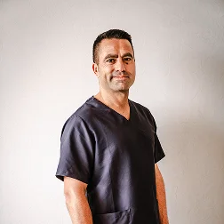 Dr Eduardo